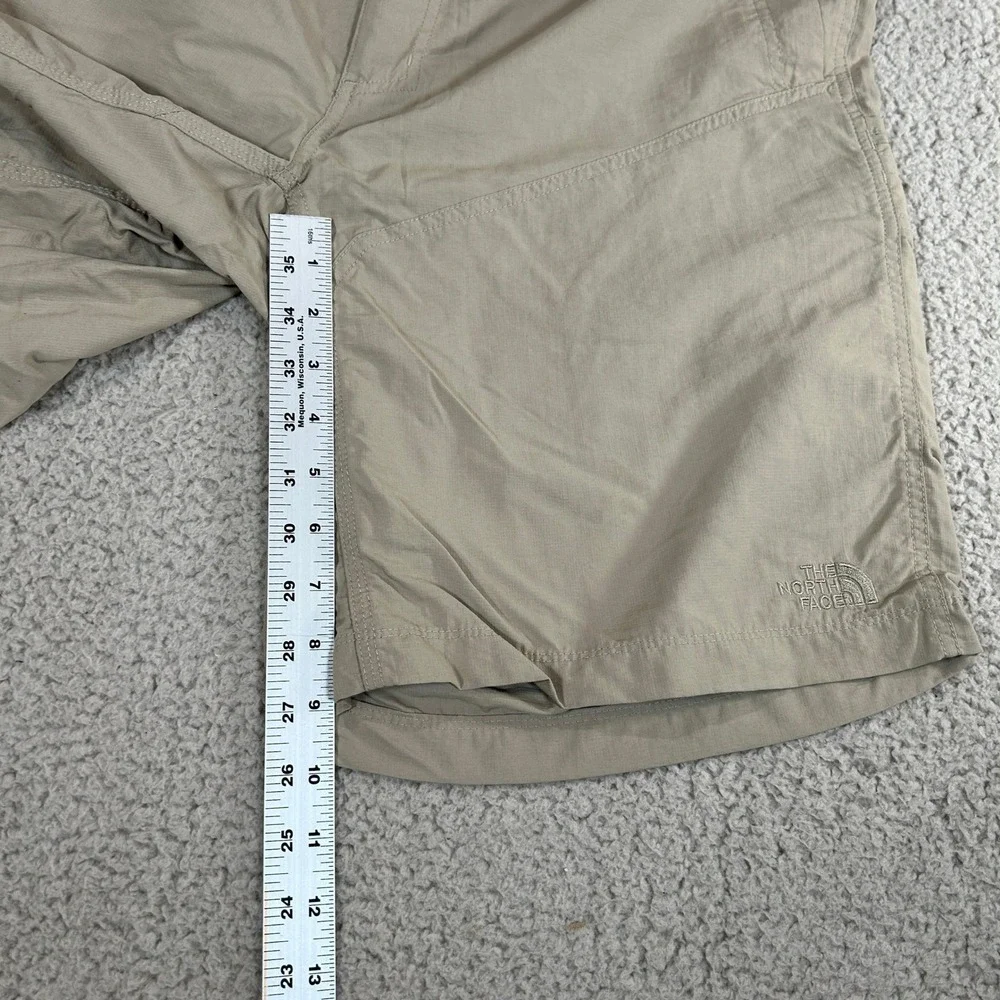 The North Face‎ Mens Khaki Nylon Hiking Cargo Shorts Size 38 Zip Pockets